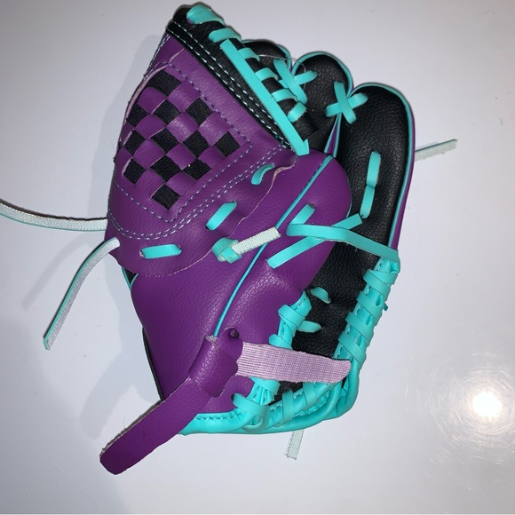 Dick’s Sporting Goods Kids Purple Softball Glove Synthetic Leather - Picture 4 of 7